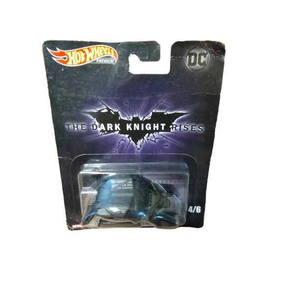 ♥️ 💙 NIB Batman Hot Wheels bundle of 5! - Picture 2 of 8